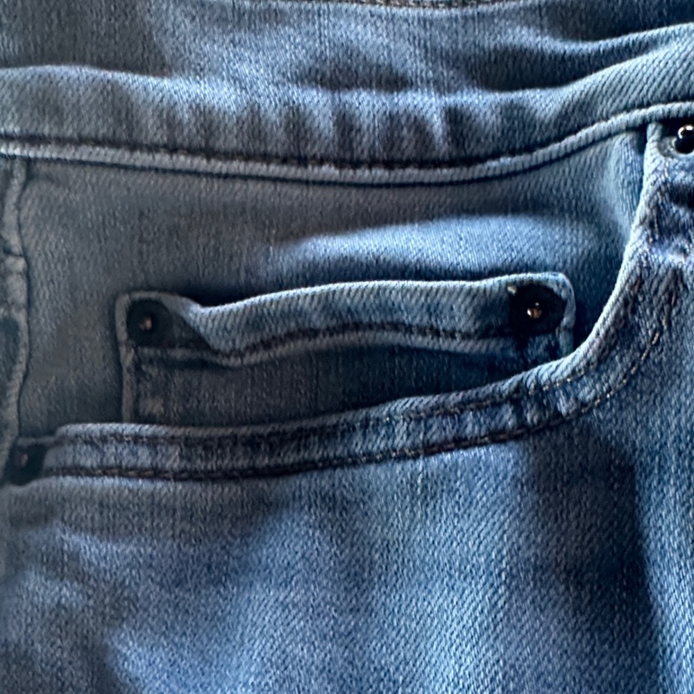 GAP Men's Classic Straight Jeans - Picture 3 of 7